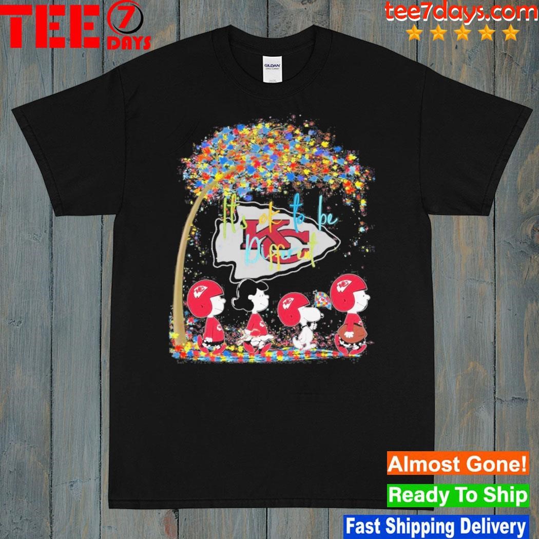 It's ok to be different detroit indianapolis Kansas city Chiefs Snoopy shirt