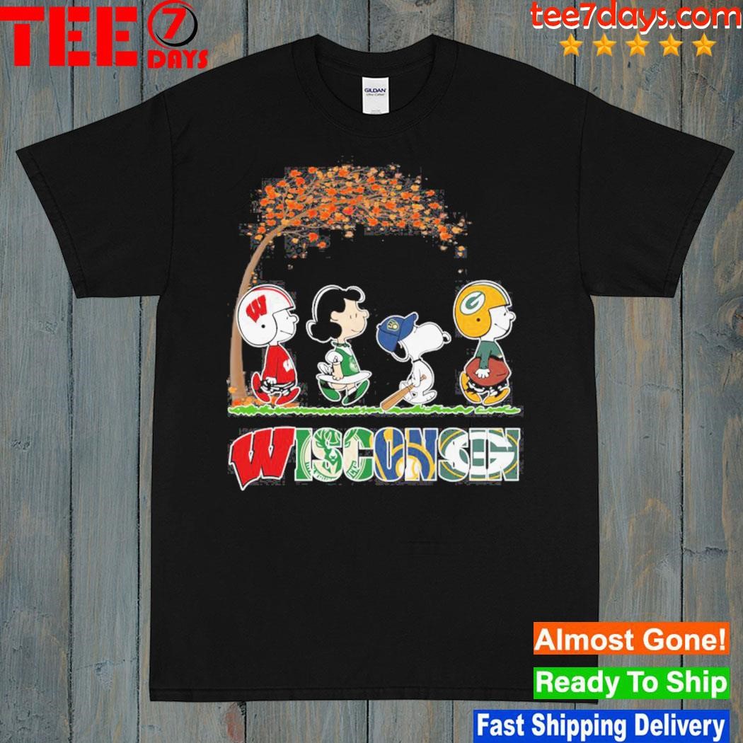 Snoopy Peanuts loves fall and Wisconsin Green Bay Packers milwaukee bucks brewers shirt