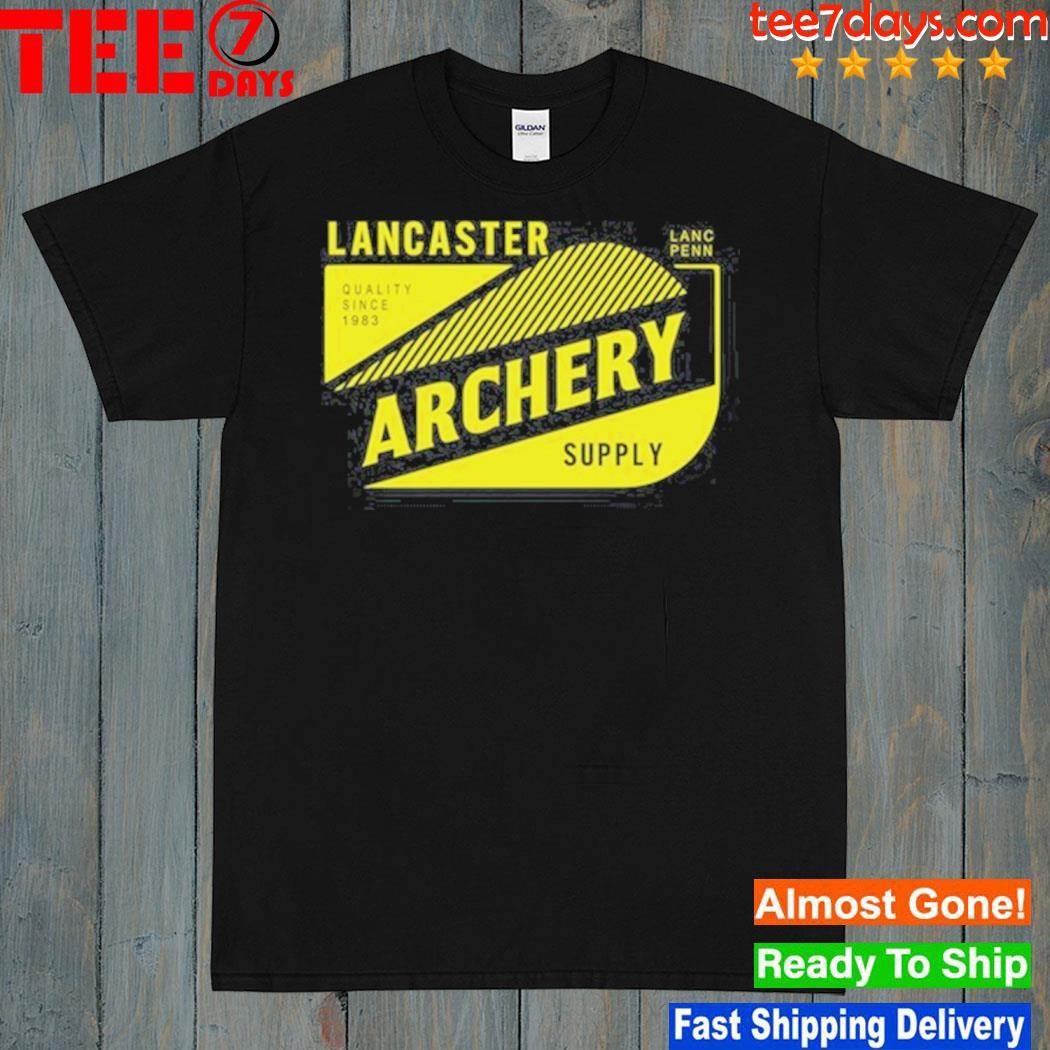 Joe rogan is wearing lancaster archery supply shirt